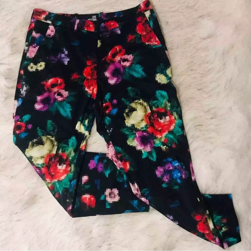 Love MOSCHINO trousers